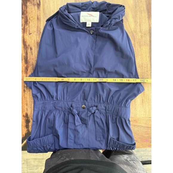 Banana Republic Women's Navy Blue Sleeveless Yacht Vest Jacket Size Small - Picture 3 of 4